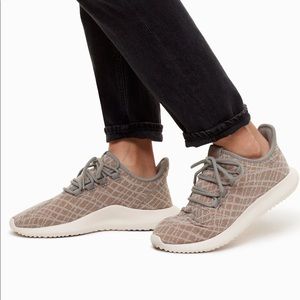 ADIDAS TUBULAR SHADOW RUNNERS SIZE 6